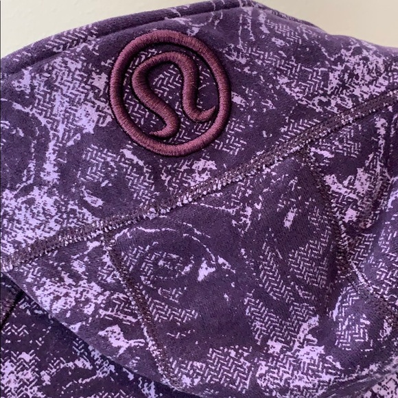 Lululemon Scuba Hoodie - Picture 5 of 5
